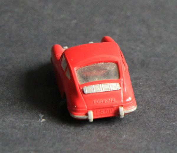 Faller AMS Porsche 911 Coupe 1964 Plasticmodell with Motor (1753)